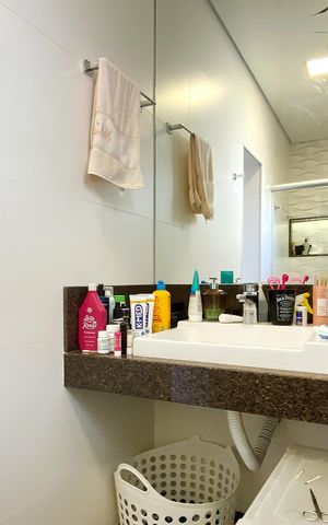 Apartamento à venda com 231m², 5 quartos e 3 vagas Apartamento à venda com 231m², 5 quartos e 3 vagasBanheiro da Suíte