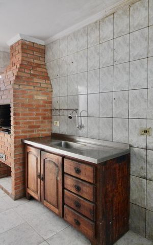 Casa para alugar com 100m², 2 quartos e sem vaga Casa para alugar com 100m², 2 quartos e sem vagaCozinha