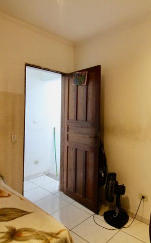 Casa à venda com 165m², 5 quartos e 2 vagas Casa à venda com 165m², 5 quartos e 2 vagasQuarto 4