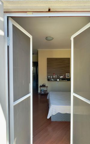 Casa à venda com 180m², 3 quartos e 3 vagas Casa à venda com 180m², 3 quartos e 3 vagasSacada quarto 3