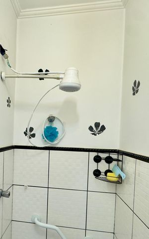 Casa à venda com 180m², 3 quartos e 3 vagas Casa à venda com 180m², 3 quartos e 3 vagasBanheiro 3