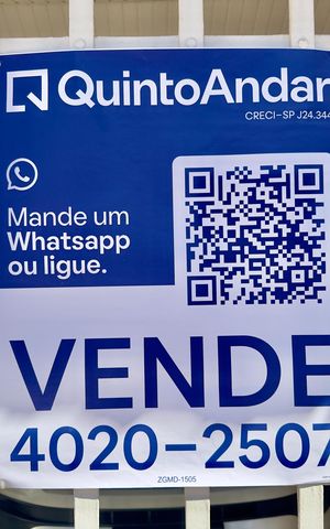 Casa à venda com 180m², 3 quartos e 3 vagas Casa à venda com 180m², 3 quartos e 3 vagasPlaca aproximada