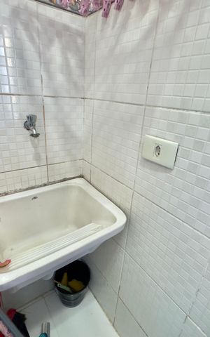 Casa à venda com 180m², 3 quartos e 3 vagas Casa à venda com 180m², 3 quartos e 3 vagasÁrea de Serviço