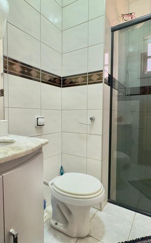 Casa à venda com 180m², 3 quartos e 3 vagas Casa à venda com 180m², 3 quartos e 3 vagasBanheiro 2