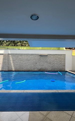 Apartamento à venda com 91m², 3 quartos e 1 vaga Apartamento à venda com 91m², 3 quartos e 1 vagaÁrea comum - Piscina