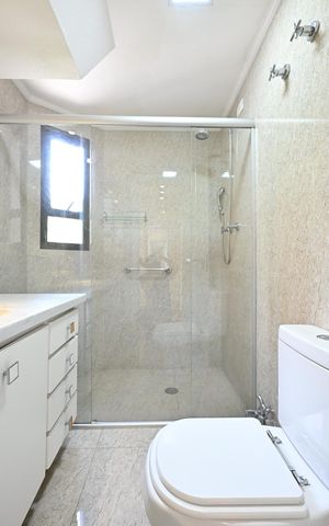 Apartamento à venda com 163m², 3 quartos e 3 vagasBanheiro