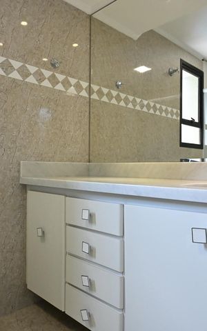 Apartamento à venda com 163m², 3 quartos e 3 vagasBanheiro Suíte 2