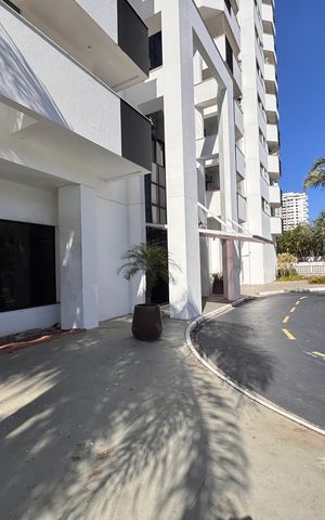 Apartamento à venda com 80m², 3 quartos e 1 vaga Apartamento à venda com 80m², 3 quartos e 1 vagaFachada