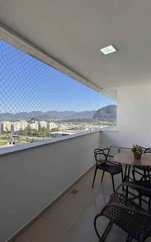 Apartamento à venda com 80m², 3 quartos e 1 vaga Apartamento à venda com 80m², 3 quartos e 1 vagaVaranda