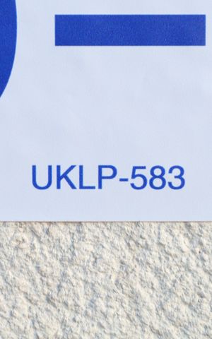 Apartamento à venda com 34m², 2 quartos e sem vagaPlaca GRANDE instalada na fachada do condomínio, dia 02.09.2026 - Código da placa: UKLP-583