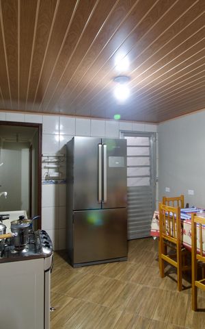 Casa à venda com 180m², 3 quartos e 2 vagas Casa à venda com 180m², 3 quartos e 2 vagasCozinha 1