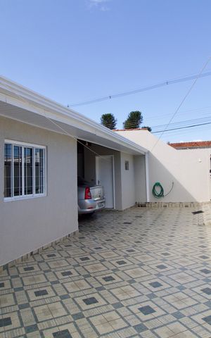 Casa à venda com 180m², 3 quartos e 2 vagas Casa à venda com 180m², 3 quartos e 2 vagasQuintal