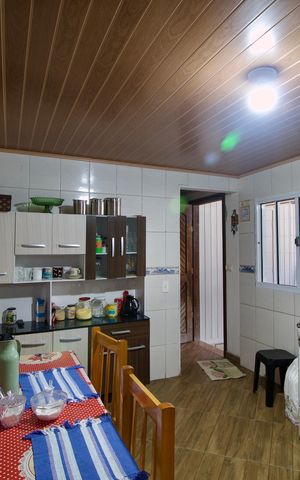 Casa à venda com 180m², 3 quartos e 2 vagas Casa à venda com 180m², 3 quartos e 2 vagasCozinha 1
