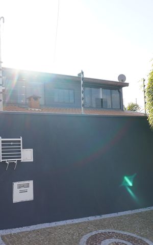 Casa à venda com 200m², 3 quartos e 2 vagasFachada