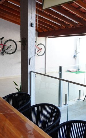 Casa à venda com 200m², 3 quartos e 2 vagasÁrea gourmet