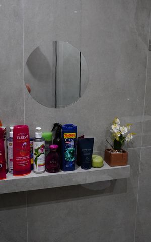 Casa à venda com 200m², 3 quartos e 2 vagasBanheiro 1