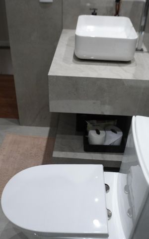 Casa à venda com 200m², 3 quartos e 2 vagasBanheiro 1