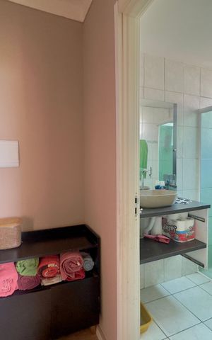 Apartamento à venda com 50m², 2 quartos e 1 vaga Apartamento à venda com 50m², 2 quartos e 1 vagaHall