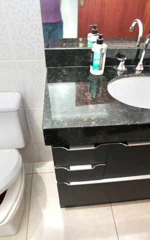 Casa à venda com 168m², 3 quartos e 2 vagas Casa à venda com 168m², 3 quartos e 2 vagasBanheiro Social