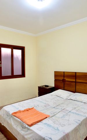 Casa à venda com 168m², 3 quartos e 2 vagas Casa à venda com 168m², 3 quartos e 2 vagasQuarto Suíte