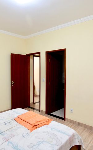 Casa à venda com 168m², 3 quartos e 2 vagas Casa à venda com 168m², 3 quartos e 2 vagasQuarto Suíte