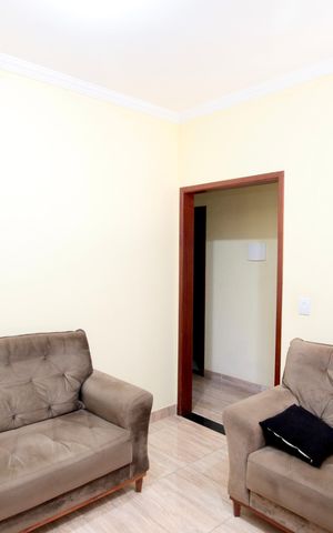 Casa à venda com 168m², 3 quartos e 2 vagas Casa à venda com 168m², 3 quartos e 2 vagasSala