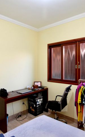 Casa à venda com 168m², 3 quartos e 2 vagas Casa à venda com 168m², 3 quartos e 2 vagasQuarto 1