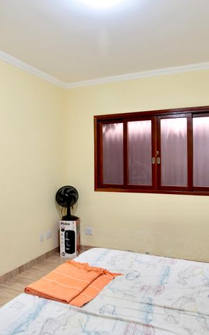 Casa à venda com 168m², 3 quartos e 2 vagas Casa à venda com 168m², 3 quartos e 2 vagasQuarto Suíte