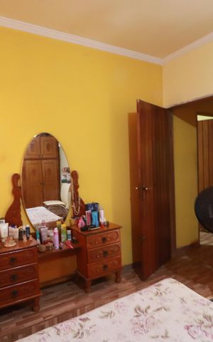 Casa para alugar com 350m², 4 quartos e 4 vagasSuite 