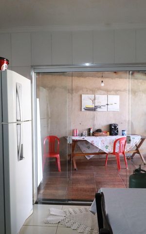 Casa para alugar com 350m², 4 quartos e 4 vagasCozinha 
