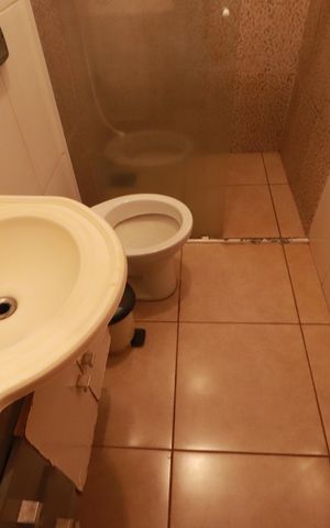 Casa para alugar com 350m², 4 quartos e 4 vagasBanheiro 