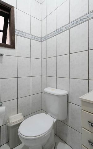 Casa para alugar com 150m², 4 quartos e 2 vagasBanheiro