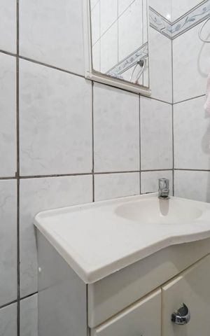 Casa para alugar com 150m², 4 quartos e 2 vagasBanheiro