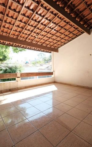 Casa para alugar com 150m², 4 quartos e 2 vagasQuarto 1