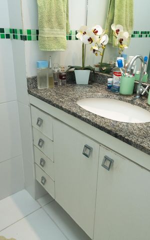 Casa de condomínio à venda com 60m², 2 quartos e 1 vaga Casa de condomínio à venda com 60m², 2 quartos e 1 vagaBanheiro 1