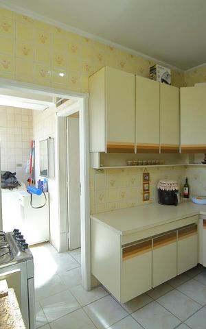 Apartamento para alugar com 70m², 2 quartos e 1 vagaCozinha 