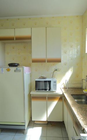 Apartamento para alugar com 70m², 2 quartos e 1 vagaCozinha 