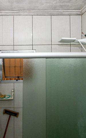 Apartamento à venda com 49m², 2 quartos e 1 vaga Apartamento à venda com 49m², 2 quartos e 1 vagaBanheiro
