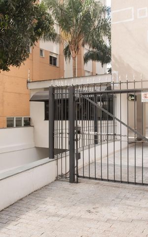 Apartamento à venda com 80m², 2 quartos e 1 vagaFrente