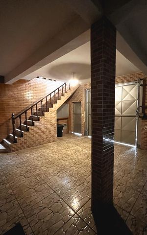 Casa para alugar com 100m², 3 quartos e 1 vaga Casa para alugar com 100m², 3 quartos e 1 vagaGaragem
