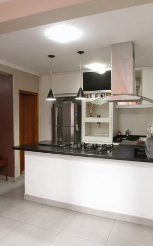 Casa para alugar com 100m², 3 quartos e 1 vaga Casa para alugar com 100m², 3 quartos e 1 vagaSala 1