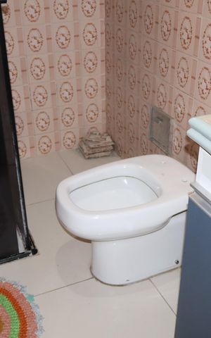 Casa à venda com 250m², 3 quartos e 2 vagasBanheiro