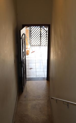 Casa à venda com 250m², 3 quartos e 2 vagasHall de entrada