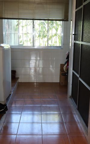 Casa à venda com 250m², 3 quartos e 2 vagasÁrea de Serviço