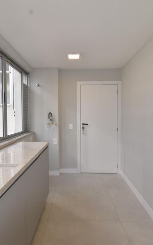Apartamento à venda com 139m², 3 quartos e 1 vagaÁrea de Serviço