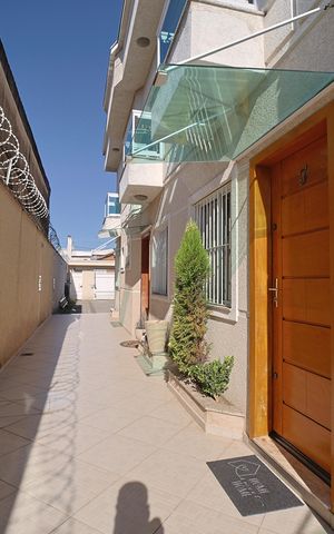 Casa de condomínio à venda com 70m², 2 quartos e 1 vagaÁrea comum