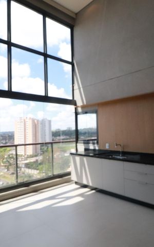 Apartamento para alugar com 165m², 2 quartos e 2 vagasVaranda 