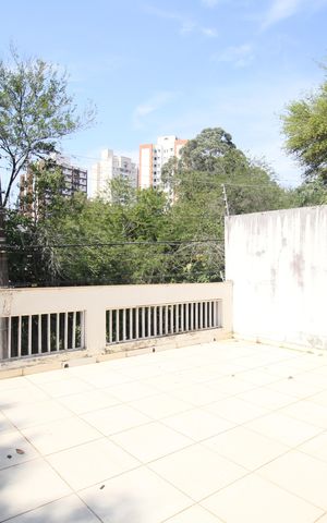 Casa para alugar com 415m², 3 quartos e 5 vagasVaranda Suíte 1