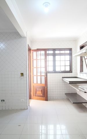 Casa para alugar com 415m², 3 quartos e 5 vagasCozinha
