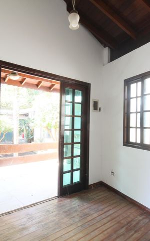 Casa para alugar com 415m², 3 quartos e 5 vagasEdícula 